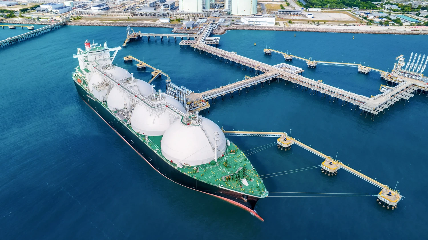 Bangladesh Signs Pioneering LNG Agreement with U.S. Firm Argent LNG to Address Energy Crisis